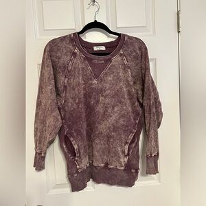 Acid wash burgundy crew neck sweatshirt small